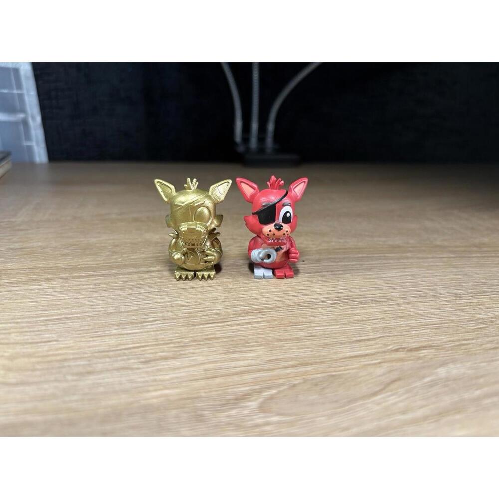 Five nights at Freddy’s Grab n’ go rare gold foxy  and normal foxy (NO BOX)